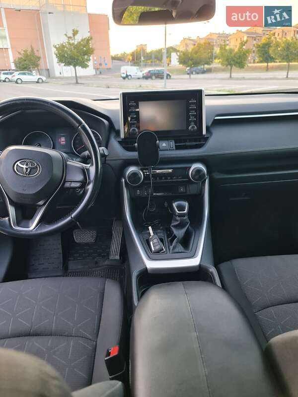 Внедорожник / Кроссовер Toyota RAV4 2019 в Львове фото 7 Внедорожник / Кроссовер Toyota RAV4 2019 в Львове