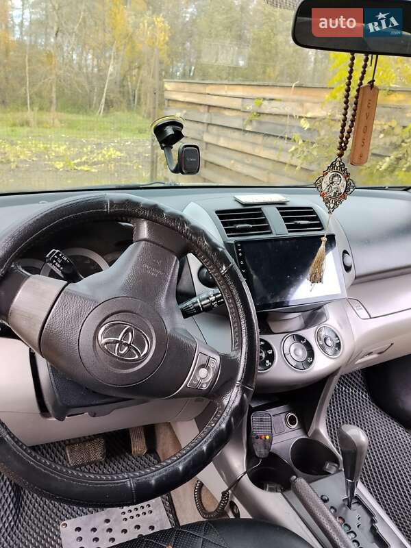 Позашляховик / Кросовер Toyota RAV4 2006 в Чернігові фото 4 Позашляховик / Кросовер Toyota RAV4 2006 в Чернігові