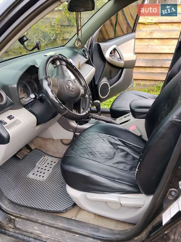 Позашляховик / Кросовер Toyota RAV4 2006 в Чернігові фото 6 Позашляховик / Кросовер Toyota RAV4 2006 в Чернігові