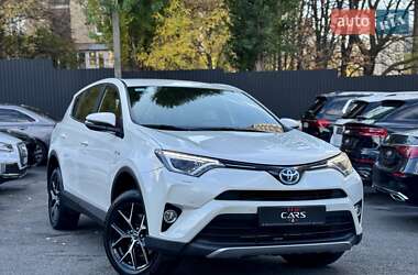 Позашляховик / Кросовер Toyota RAV4 2016 в Києві