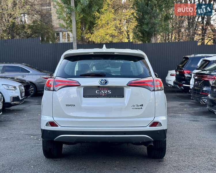 Внедорожник / Кроссовер Toyota RAV4 2016 в Киеве фото 10 Внедорожник / Кроссовер Toyota RAV4 2016 в Киеве