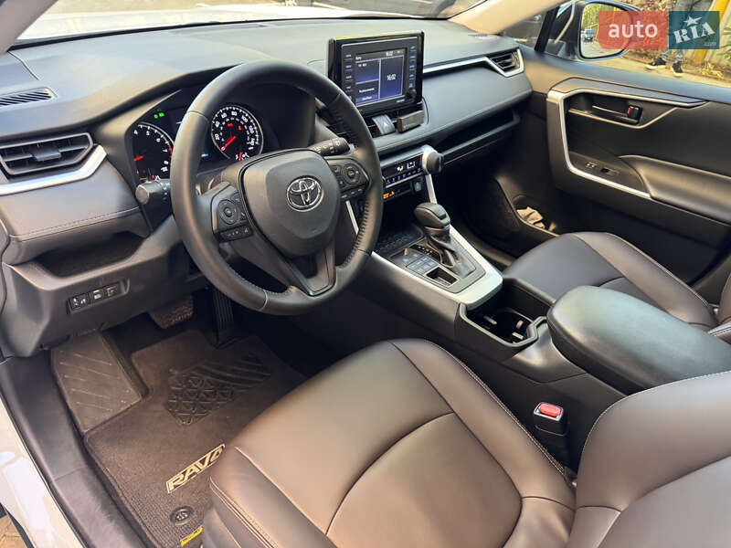 Внедорожник / Кроссовер Toyota RAV4 2022 в Одессе фото 42 Внедорожник / Кроссовер Toyota RAV4 2022 в Одессе