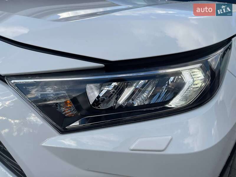 Внедорожник / Кроссовер Toyota RAV4 2020 в Житомире фото 13 Внедорожник / Кроссовер Toyota RAV4 2020 в Житомире