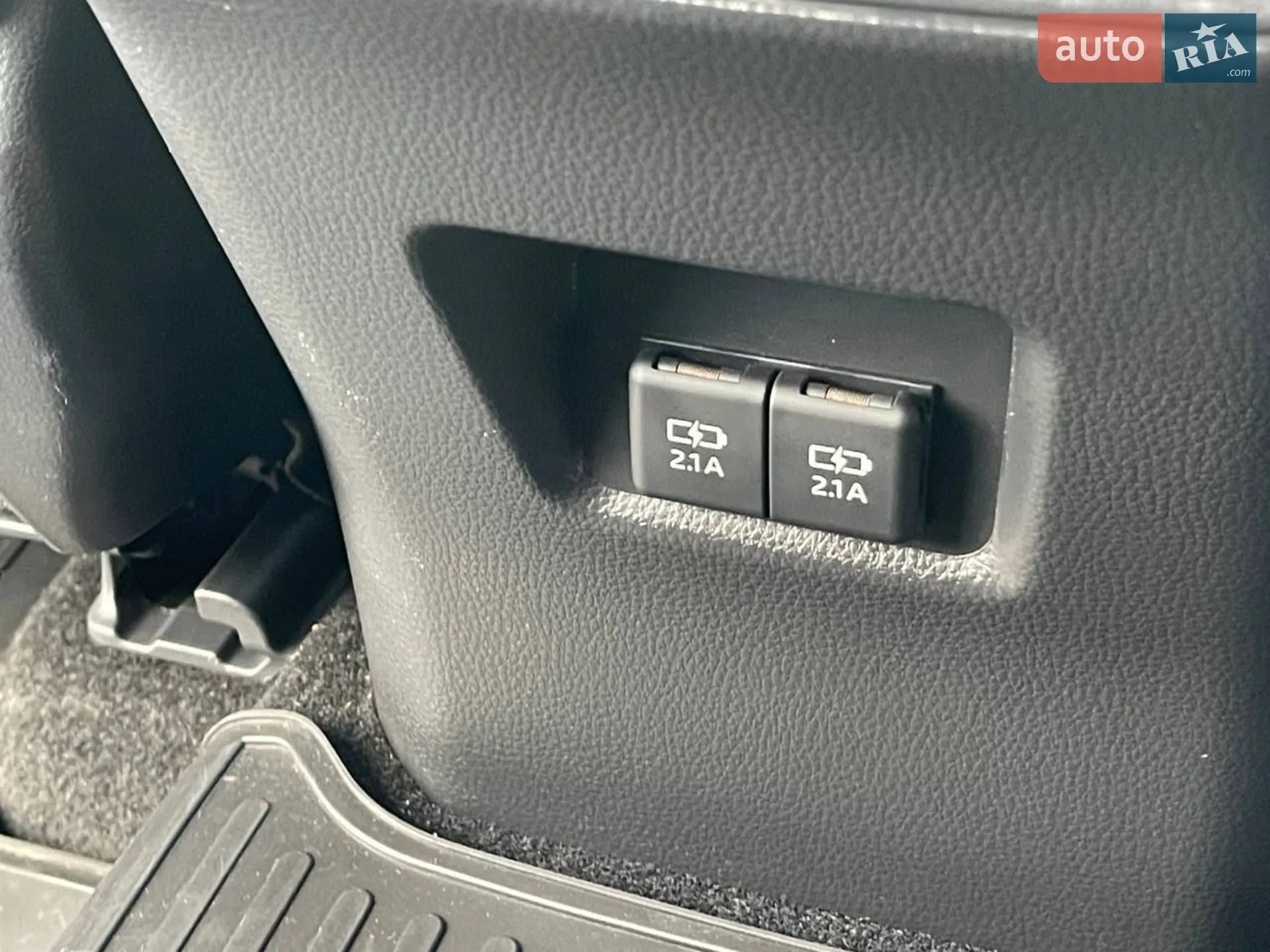 2020 Toyota RAV 4 - мініатюра 35