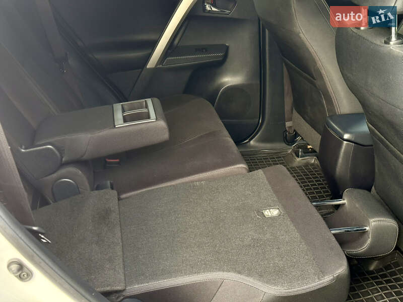 Внедорожник / Кроссовер Toyota RAV4 2014 в Самборе фото 23 Внедорожник / Кроссовер Toyota RAV4 2014 в Самборе