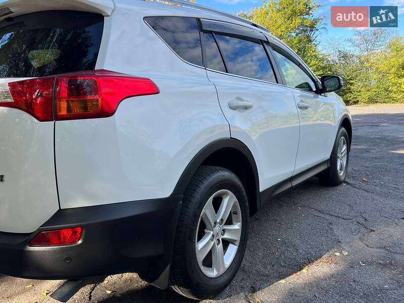 Внедорожник / Кроссовер Toyota RAV4 2014 в Одессе фото 6 Внедорожник / Кроссовер Toyota RAV4 2014 в Одессе