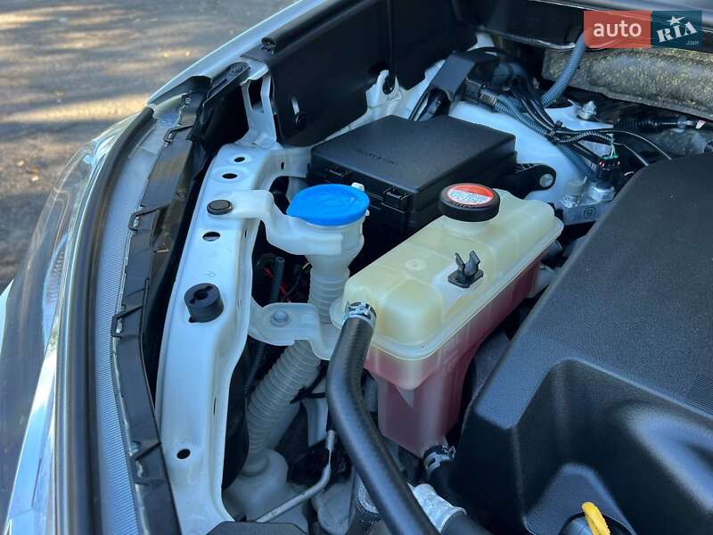 Внедорожник / Кроссовер Toyota RAV4 2014 в Одессе фото 31 Внедорожник / Кроссовер Toyota RAV4 2014 в Одессе