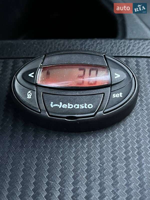 Внедорожник / Кроссовер Toyota RAV4 2014 в Одессе фото 36 Внедорожник / Кроссовер Toyota RAV4 2014 в Одессе