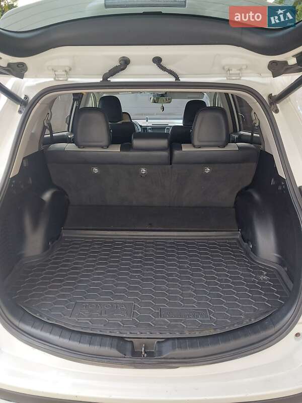 Внедорожник / Кроссовер Toyota RAV4 2016 в Одессе фото 17 Внедорожник / Кроссовер Toyota RAV4 2016 в Одессе