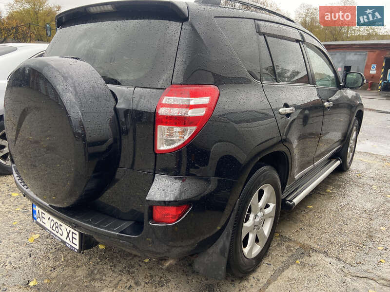 Внедорожник / Кроссовер Toyota RAV4 2011 в Днепре