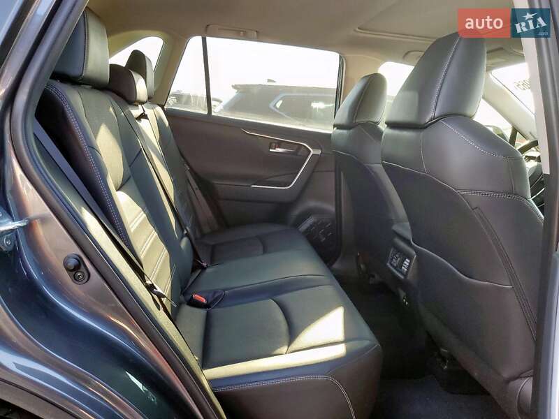 Позашляховик / Кросовер Toyota RAV4 2019 в Харкові фото 11 Позашляховик / Кросовер Toyota RAV4 2019 в Харкові
