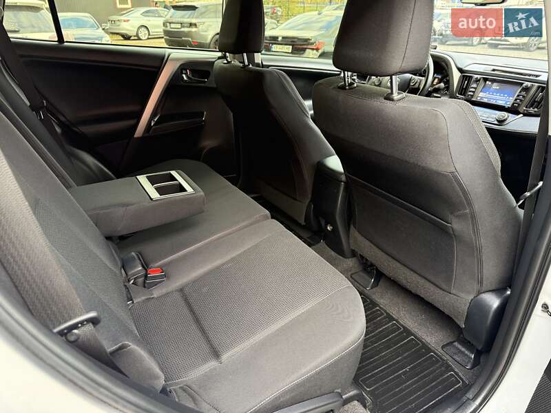 Внедорожник / Кроссовер Toyota RAV4 2017 в Виннице фото 55 Внедорожник / Кроссовер Toyota RAV4 2017 в Виннице