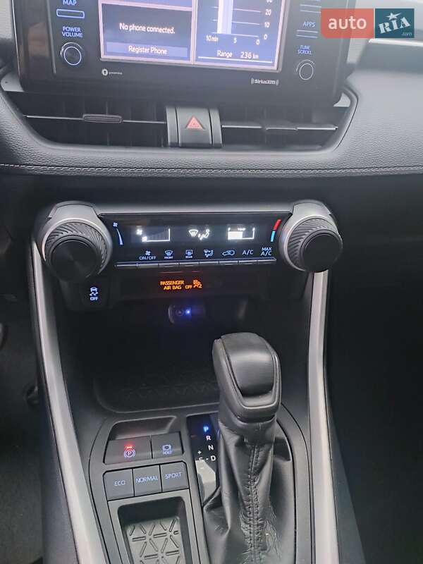 Внедорожник / Кроссовер Toyota RAV4 2020 в Ровно фото 5 Внедорожник / Кроссовер Toyota RAV4 2020 в Ровно