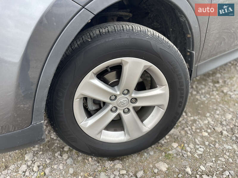 Внедорожник / Кроссовер Toyota RAV4 2012 в Львове