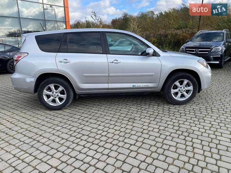 Внедорожник / Кроссовер Toyota RAV4 2012 в Львове