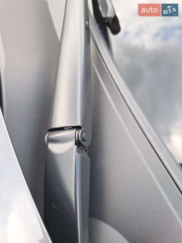 Внедорожник / Кроссовер Toyota RAV4 2018 в Киеве