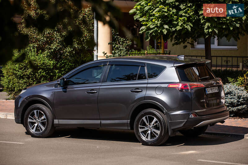Внедорожник / Кроссовер Toyota RAV4 2017 в Киеве фото 29 Внедорожник / Кроссовер Toyota RAV4 2017 в Киеве