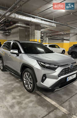 Внедорожник / Кроссовер Toyota RAV4 2023 в Днепре