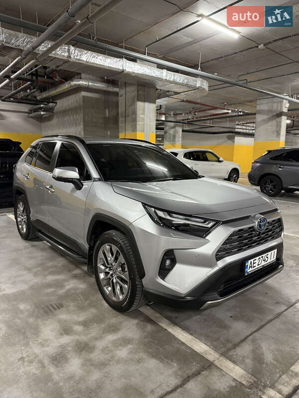 Внедорожник / Кроссовер Toyota RAV4 2023 в Днепре фото Внедорожник / Кроссовер Toyota RAV4 2023 в Днепре