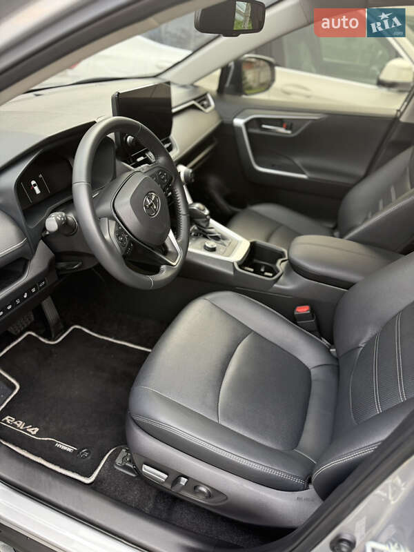 Внедорожник / Кроссовер Toyota RAV4 2023 в Днепре фото 29 Внедорожник / Кроссовер Toyota RAV4 2023 в Днепре