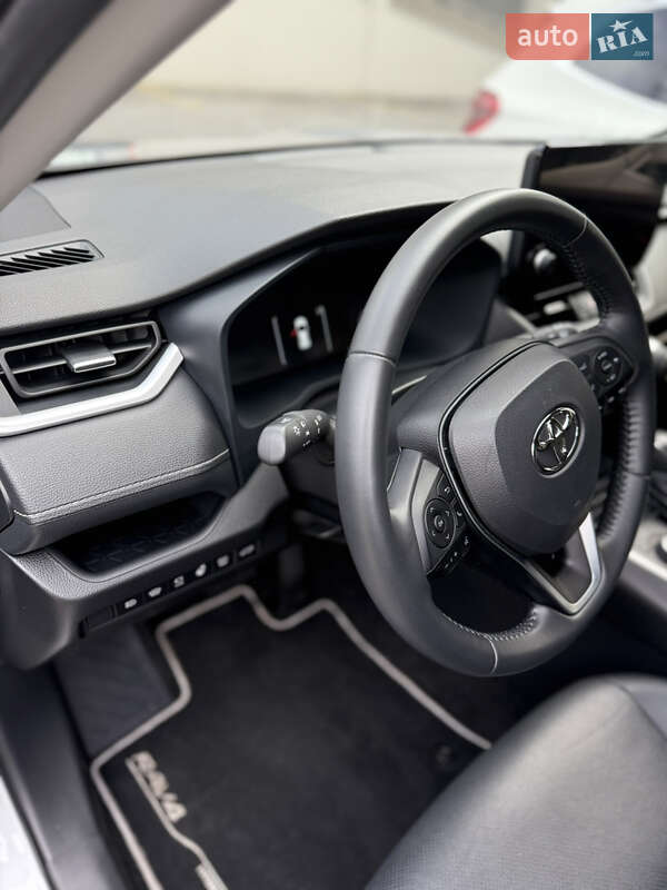 Внедорожник / Кроссовер Toyota RAV4 2023 в Днепре фото 26 Внедорожник / Кроссовер Toyota RAV4 2023 в Днепре