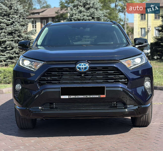 Внедорожник / Кроссовер Toyota RAV4 2021 в Днепре фото 5 Внедорожник / Кроссовер Toyota RAV4 2021 в Днепре