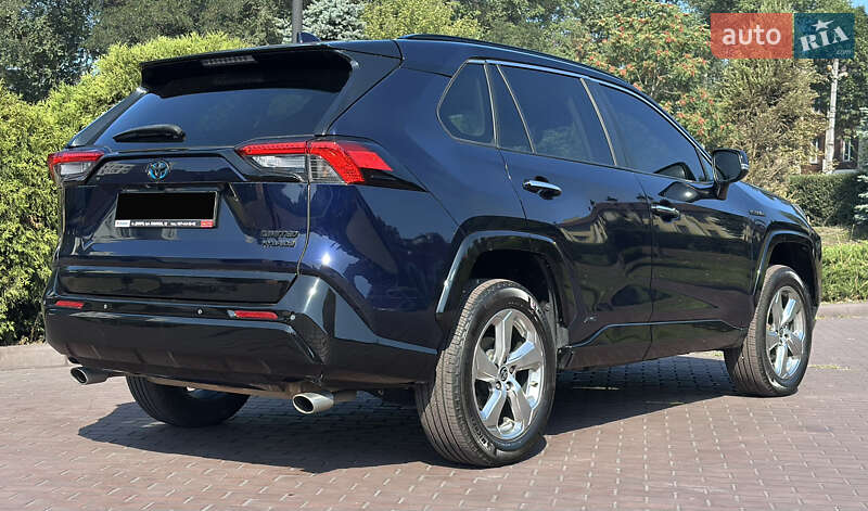 Внедорожник / Кроссовер Toyota RAV4 2021 в Днепре фото 11 Внедорожник / Кроссовер Toyota RAV4 2021 в Днепре