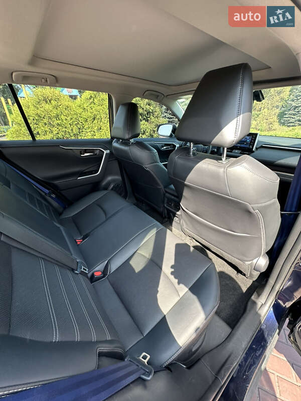 Внедорожник / Кроссовер Toyota RAV4 2021 в Днепре фото 23 Внедорожник / Кроссовер Toyota RAV4 2021 в Днепре