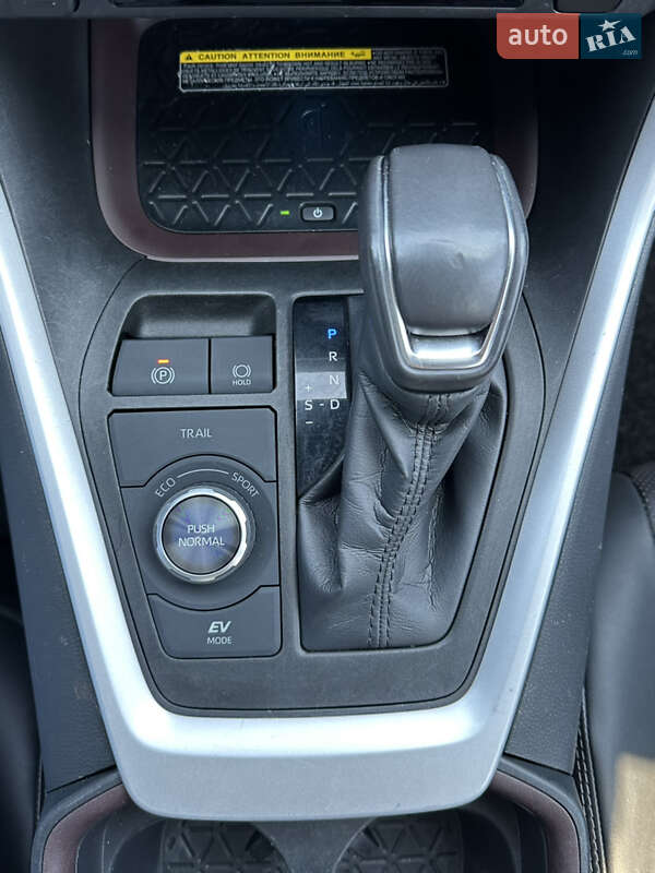 Внедорожник / Кроссовер Toyota RAV4 2021 в Днепре фото 38 Внедорожник / Кроссовер Toyota RAV4 2021 в Днепре