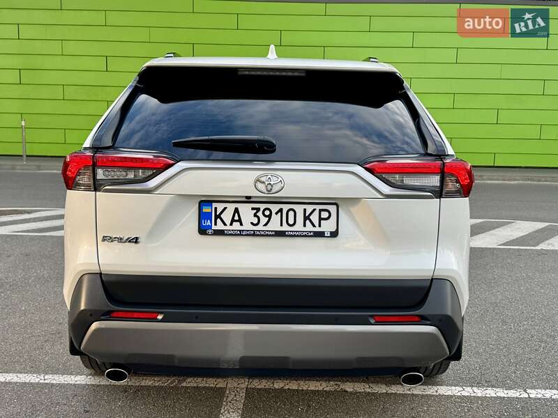Внедорожник / Кроссовер Toyota RAV4 2019 в Киеве фото 18 Внедорожник / Кроссовер Toyota RAV4 2019 в Киеве