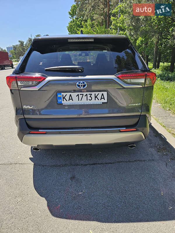 Внедорожник / Кроссовер Toyota RAV4 2023 в Киеве