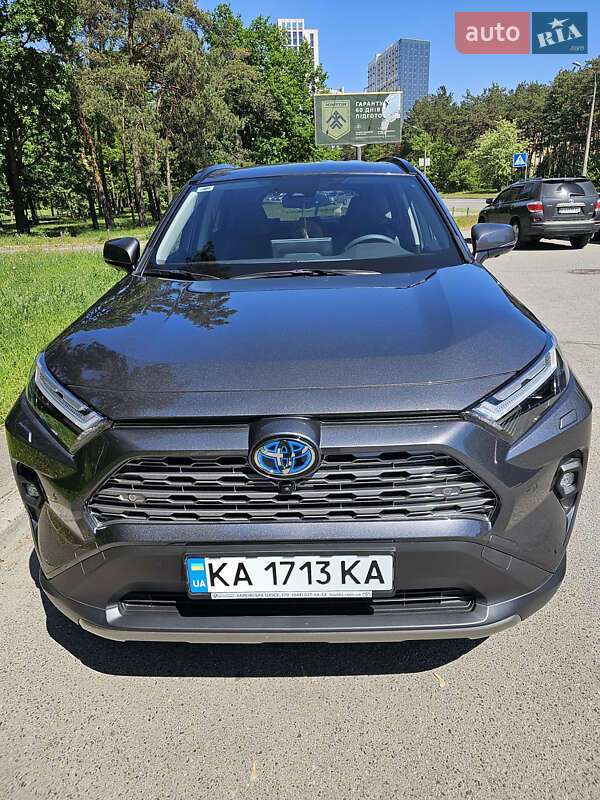 Внедорожник / Кроссовер Toyota RAV4 2023 в Киеве