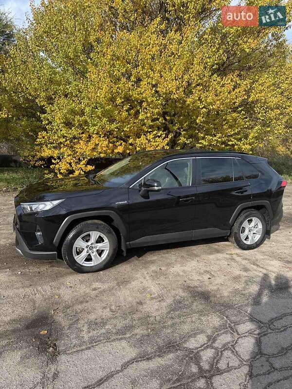 Позашляховик / Кросовер Toyota RAV4 2019 в Жовтих Водах фото 9 Позашляховик / Кросовер Toyota RAV4 2019 в Жовтих Водах