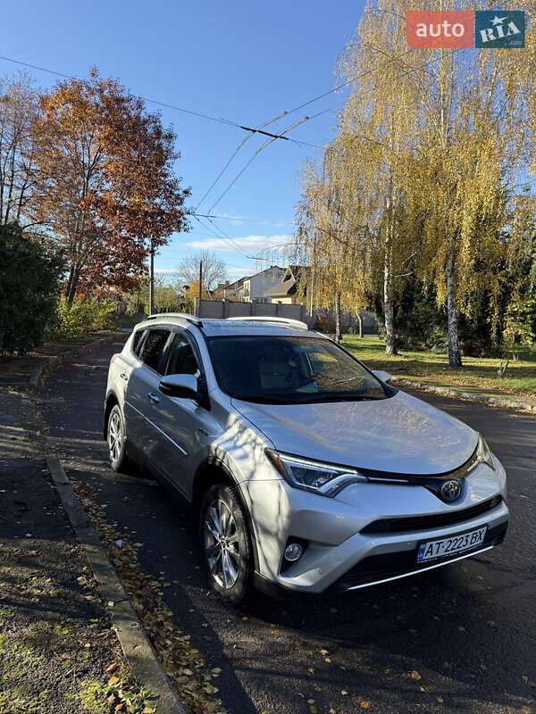 Toyota RAV4 2016