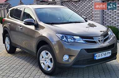 Внедорожник / Кроссовер Toyota RAV4 2015 в Виннице