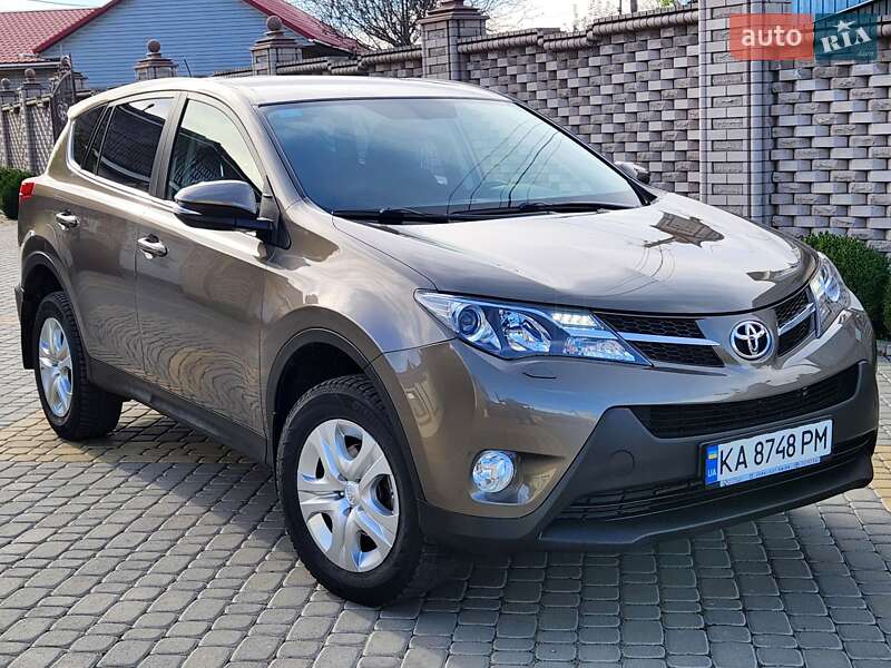 Внедорожник / Кроссовер Toyota RAV4 2015 в Виннице