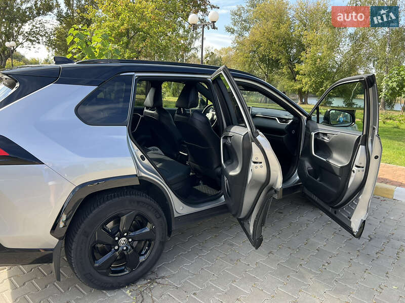 Внедорожник / Кроссовер Toyota RAV4 2021 в Киеве фото 8 Внедорожник / Кроссовер Toyota RAV4 2021 в Киеве