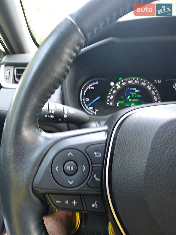 Внедорожник / Кроссовер Toyota RAV4 2021 в Киеве фото 26 Внедорожник / Кроссовер Toyota RAV4 2021 в Киеве