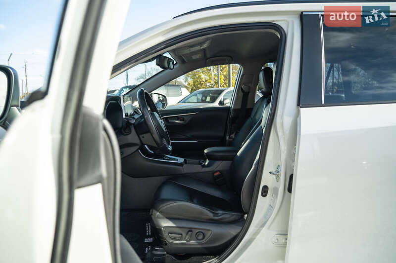 Внедорожник / Кроссовер Toyota RAV4 2020 в Черновцах фото 21 Внедорожник / Кроссовер Toyota RAV4 2020 в Черновцах