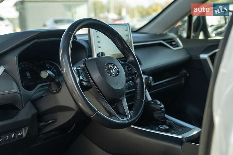 Внедорожник / Кроссовер Toyota RAV4 2020 в Черновцах фото 25 Внедорожник / Кроссовер Toyota RAV4 2020 в Черновцах