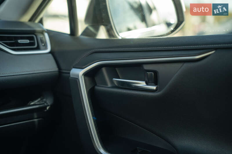 Внедорожник / Кроссовер Toyota RAV4 2020 в Черновцах фото 37 Внедорожник / Кроссовер Toyota RAV4 2020 в Черновцах