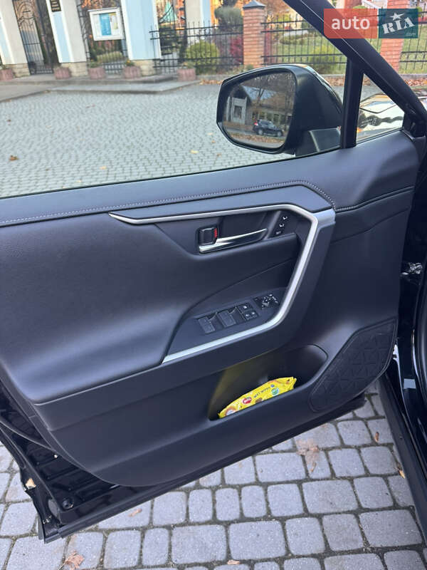 Внедорожник / Кроссовер Toyota RAV4 2023 в Львове фото 9 Внедорожник / Кроссовер Toyota RAV4 2023 в Львове