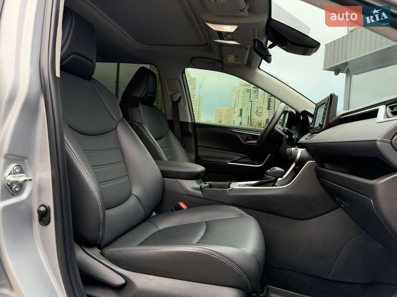 Внедорожник / Кроссовер Toyota RAV4 2022 в Киеве фото 12 Внедорожник / Кроссовер Toyota RAV4 2022 в Киеве