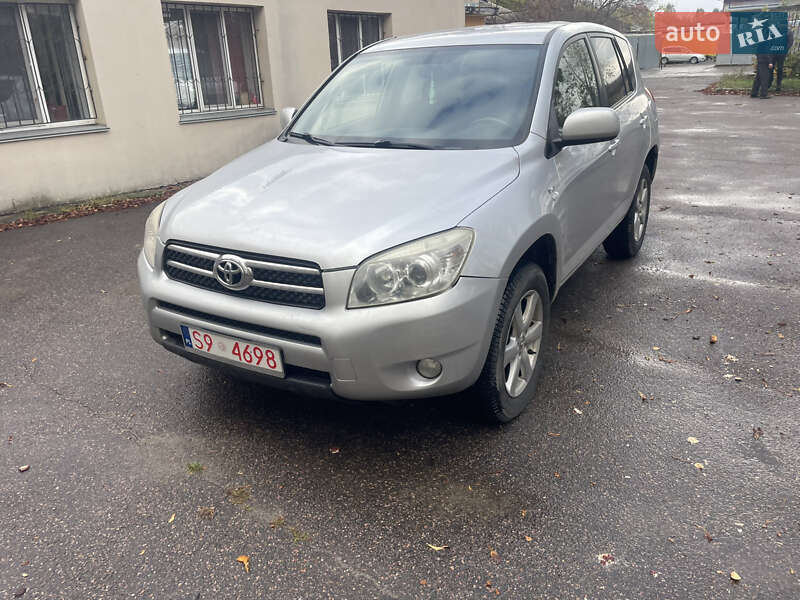 Внедорожник / Кроссовер Toyota RAV4 2008 в Киеве