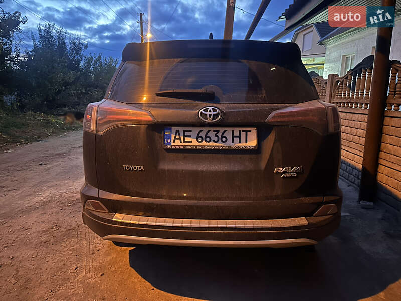 Внедорожник / Кроссовер Toyota RAV4 2016 в Днепре фото 2 Внедорожник / Кроссовер Toyota RAV4 2016 в Днепре