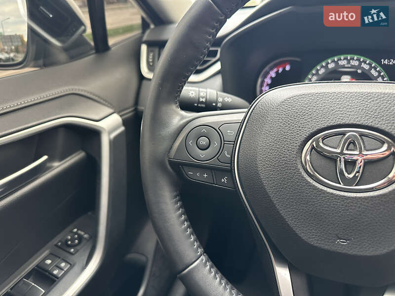 Внедорожник / Кроссовер Toyota RAV4 2019 в Черкассах фото 30 Внедорожник / Кроссовер Toyota RAV4 2019 в Черкассах