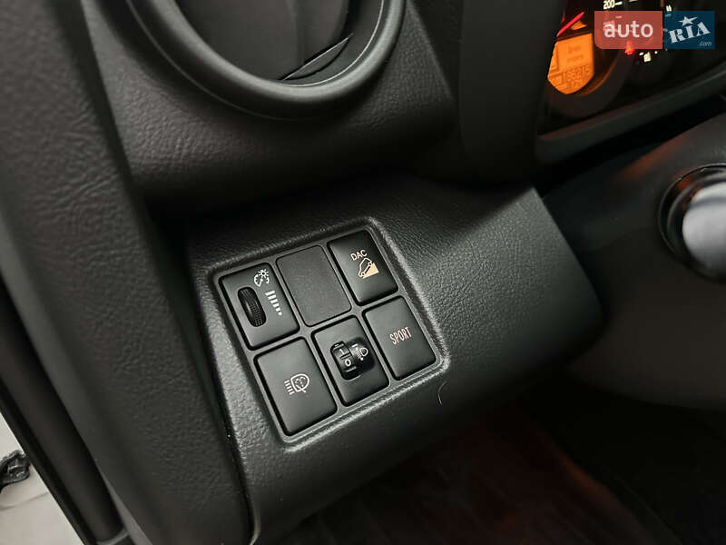 Внедорожник / Кроссовер Toyota RAV4 2010 в Днепре фото 21 Внедорожник / Кроссовер Toyota RAV4 2010 в Днепре