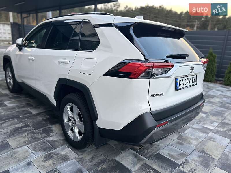 Внедорожник / Кроссовер Toyota RAV4 2019 в Киеве фото 7 Внедорожник / Кроссовер Toyota RAV4 2019 в Киеве