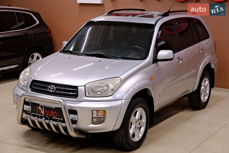Позашляховик / Кросовер Toyota RAV4 2001 в Одесі