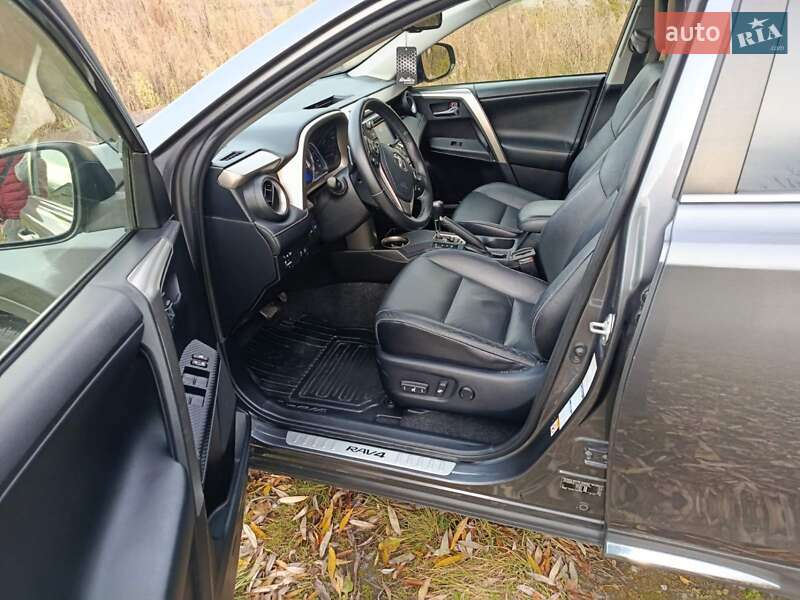 Внедорожник / Кроссовер Toyota RAV4 2014 в Ровно фото 8 Внедорожник / Кроссовер Toyota RAV4 2014 в Ровно